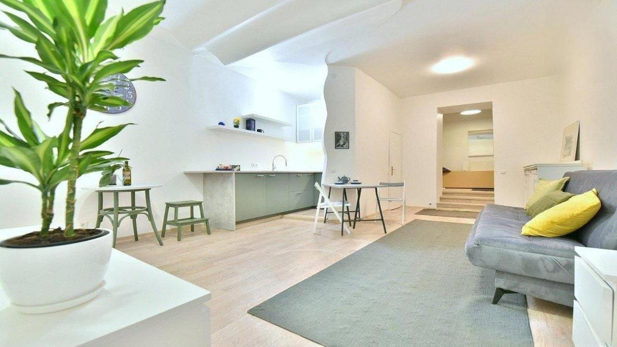 Vilnius Town Square Apartments Self Check-In 24H By H&H מראה חיצוני תמונה